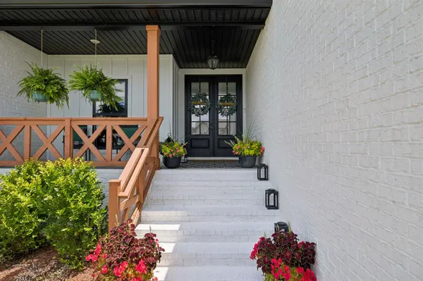 7763 Brenda Ln, Murfreesboro, TN 37129