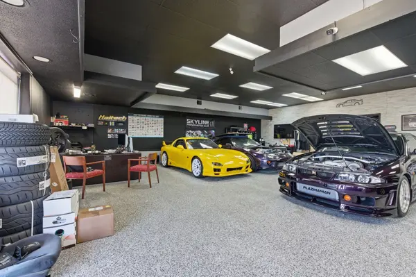 1015 S Riverside Dr, Clarksville, TN 37040