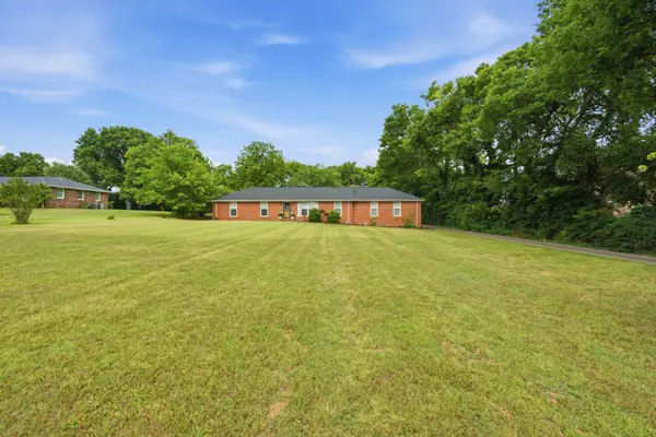 228 Maple Hill Rd, Lebanon, TN 37087