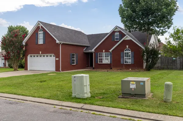 1439 Antebellum Dr, Murfreesboro, TN 37128