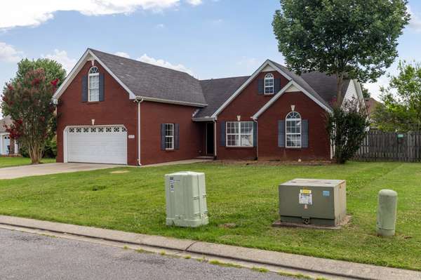 1439 Antebellum Dr, Murfreesboro, TN 37128