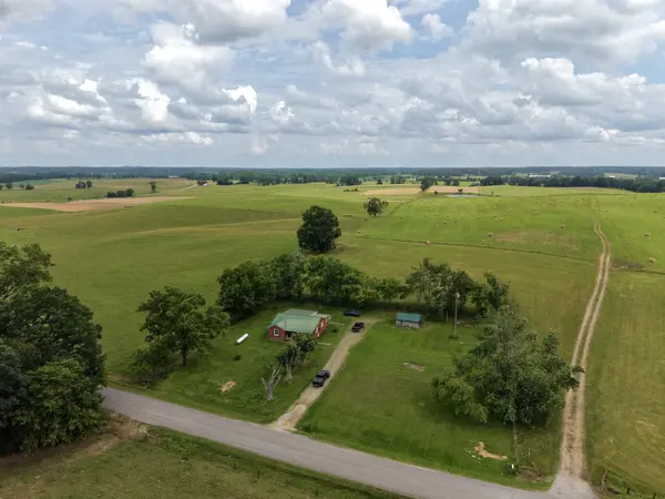 980 West Rd, Red Boiling Springs, TN 37150