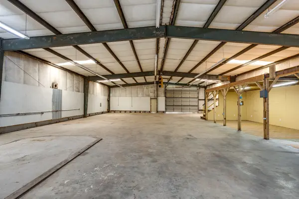 442 S Military St, Loretto, TN 38469
