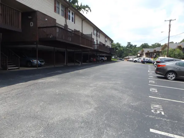 500 Paragon Mills Rd #N5, Nashville, TN 37211
