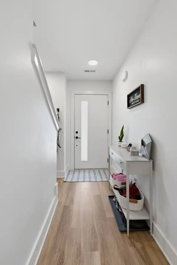 700 N DuPont Ave #317, Madison, TN 37115