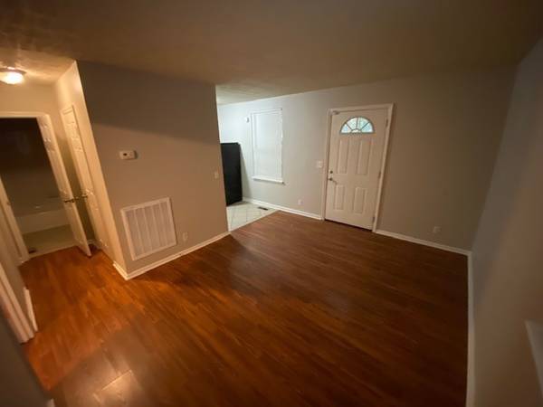 817 N 2nd St A, Nashville, TN 37207