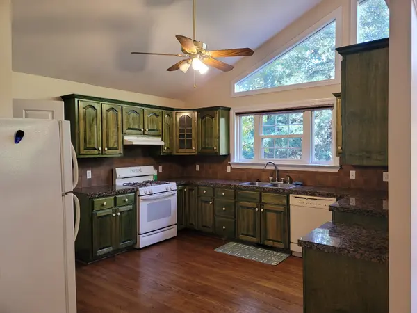 235 Scenic Dr, Dickson, TN 37055