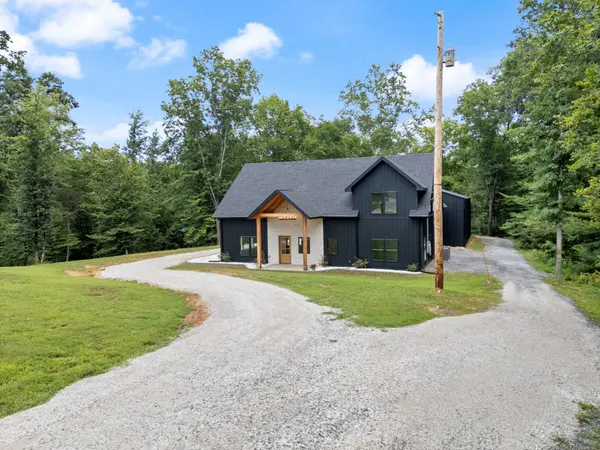 7922 E Plunders Creek Rd, Dickson, TN 37055