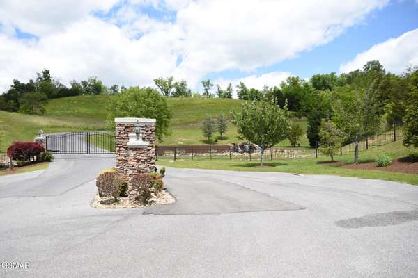 1516 Waterford, Newport, TN 37821