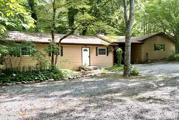 4413 E Scenic Drive, Gatlinburg, TN 37738