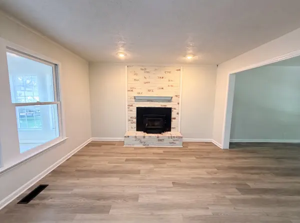 141 East Dr, Hendersonville, TN 37075