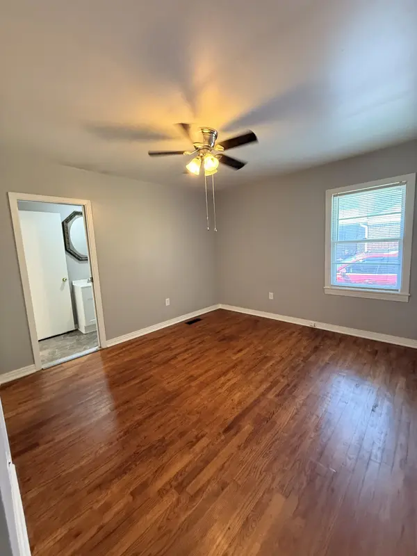 105 Lynn Dr, Columbia, TN 38401