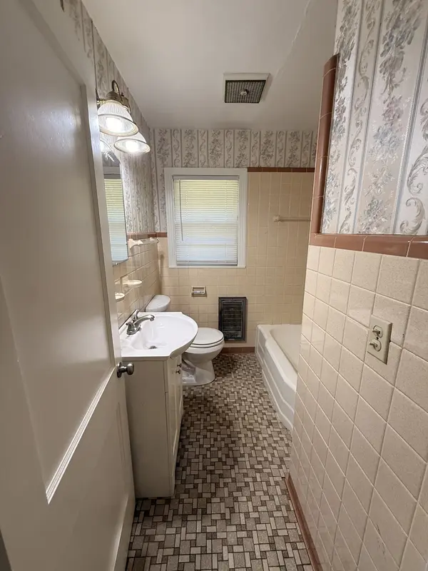 105 Lynn Dr, Columbia, TN 38401