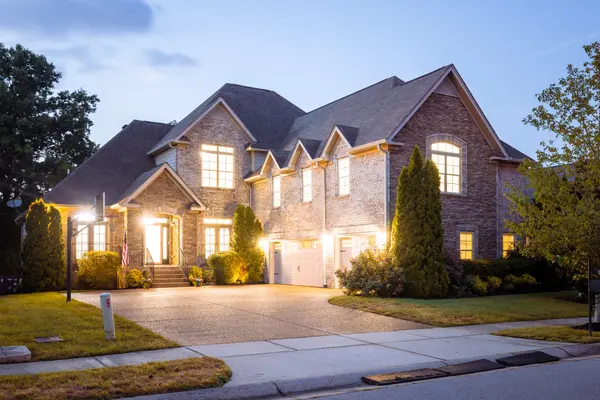 1604 Eden Rose Pl, Nolensville, TN 37135