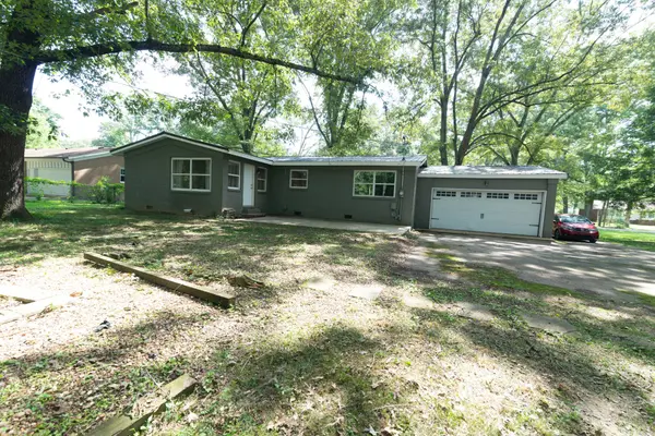 207 Old Fort St, Tullahoma, TN 37388