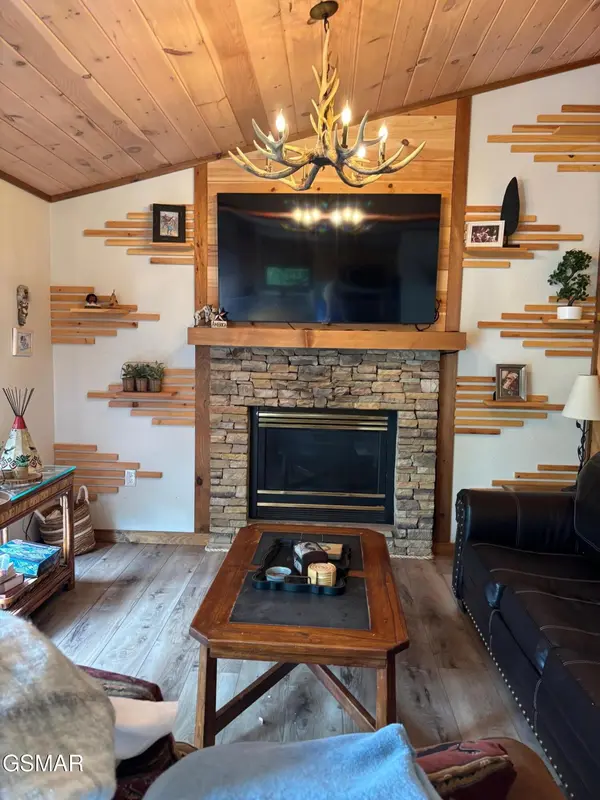 1226 Sky High Way #6, Gatlinburg, TN 37738