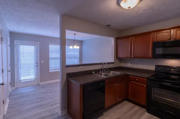 4026 Cody Dr, La Vergne, TN 37086