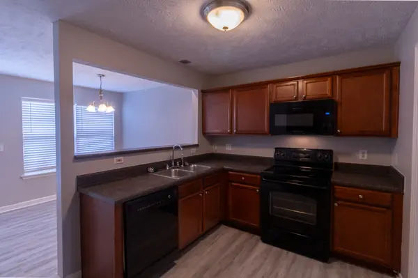 4026 Cody Dr, La Vergne, TN 37086