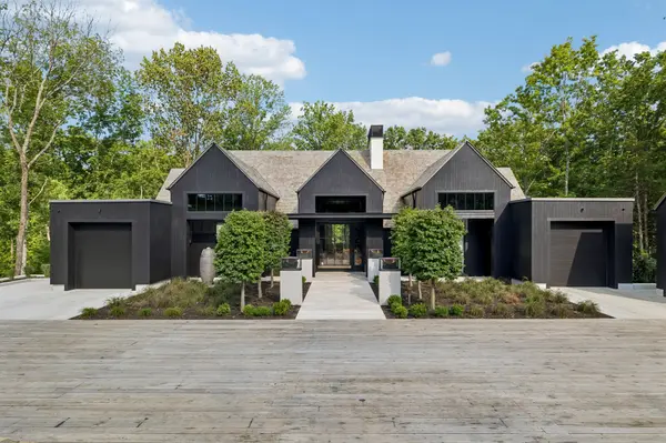 9205 Troubadour Dr, College Grove, TN 37046