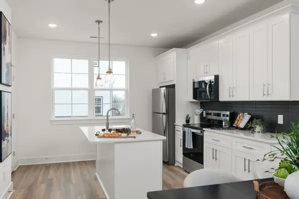 700 N DuPont Ave ##110, Madison, TN 37115