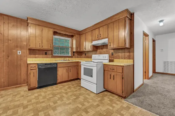 88 Seminole Trl, Clarksville, TN 37042