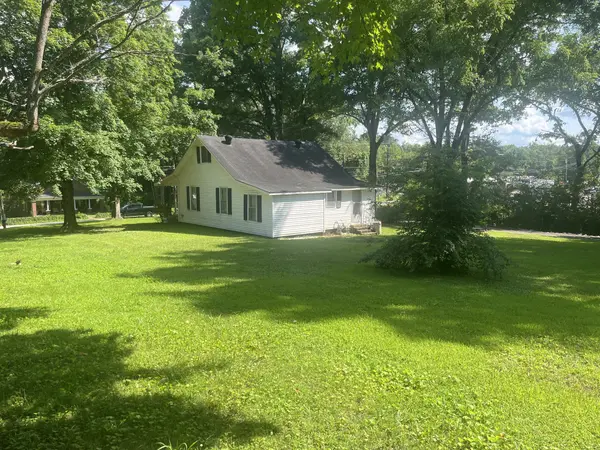 903 Highway 99, Waynesboro, TN 38485
