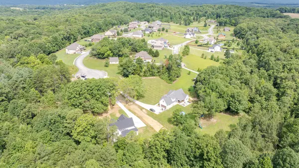 1492 Dreamfield Drive, Soddy Daisy, TN 37379