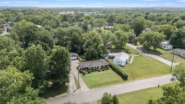 1019 Lawndale Dr, Murfreesboro, TN 37129