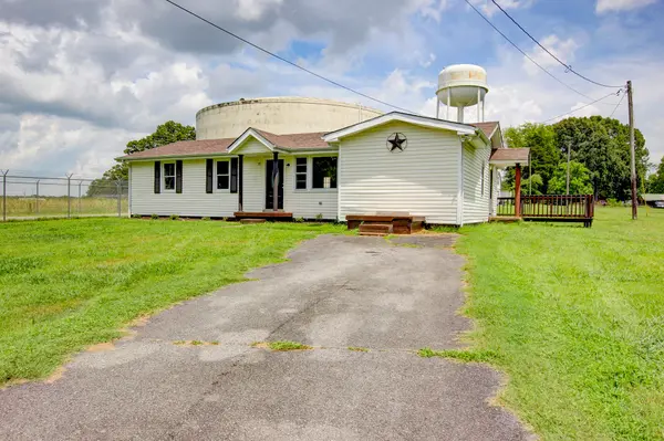 1375 Moss Rd, Clarksville, TN 37043