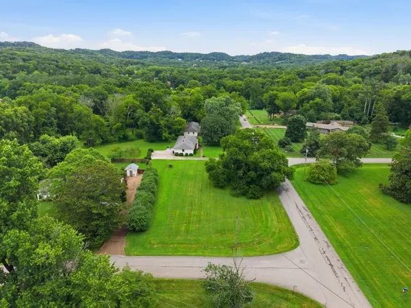 202 Harpeth Hills Dr, Franklin, TN 37069