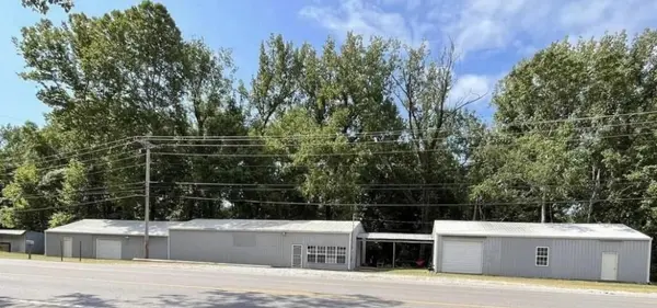 135 Dixon Springs Highway Highway, Carthage, TN 37030