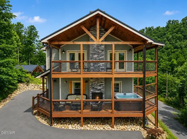 856862 Crest View Drive, Gatlinburg, TN 37738
