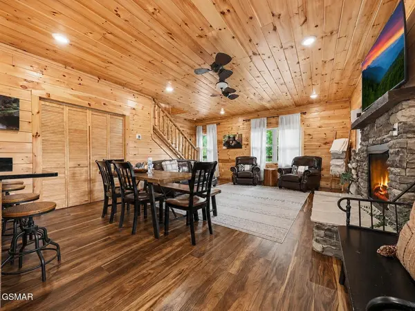 856862 Crest View Drive, Gatlinburg, TN 37738