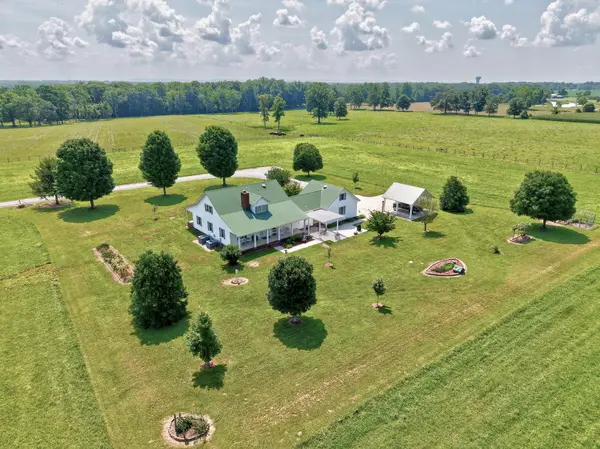 214 Camargo Rd, Fayetteville, TN 37334