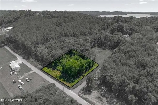 2324 Hinch St, Spring City, TN 37381