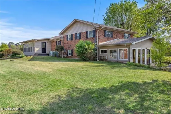 610 Hudson St, Athens, TN 37303