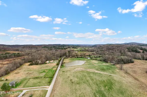 7 N Nopone Valley Rd, Decatur, TN 37322
