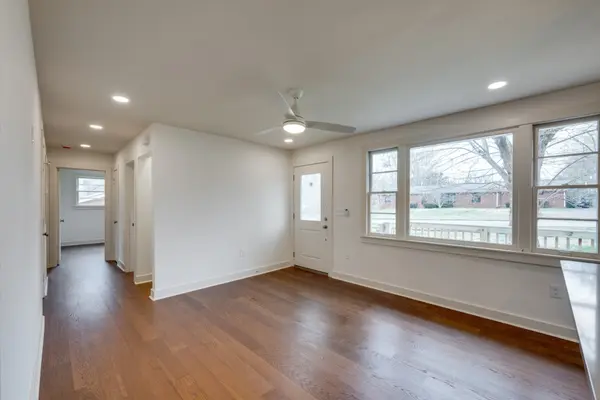 1725 Welcome Ln, Nashville, TN 37216