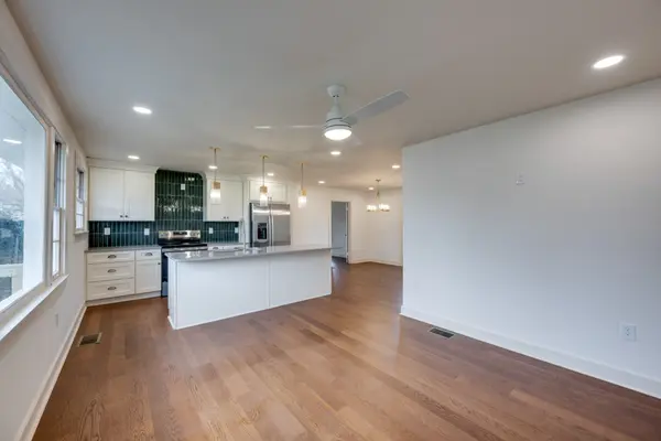 1725 Welcome Ln, Nashville, TN 37216