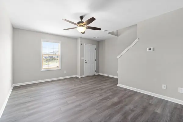 496 Palmer Dr #E, Clarksville, TN 37040