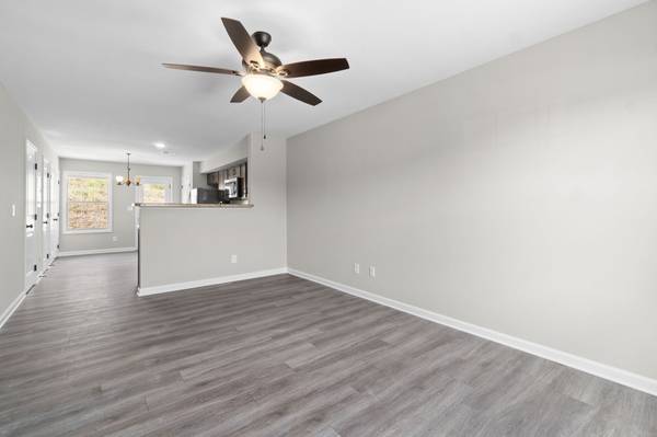 496 Palmer Dr #E, Clarksville, TN 37040