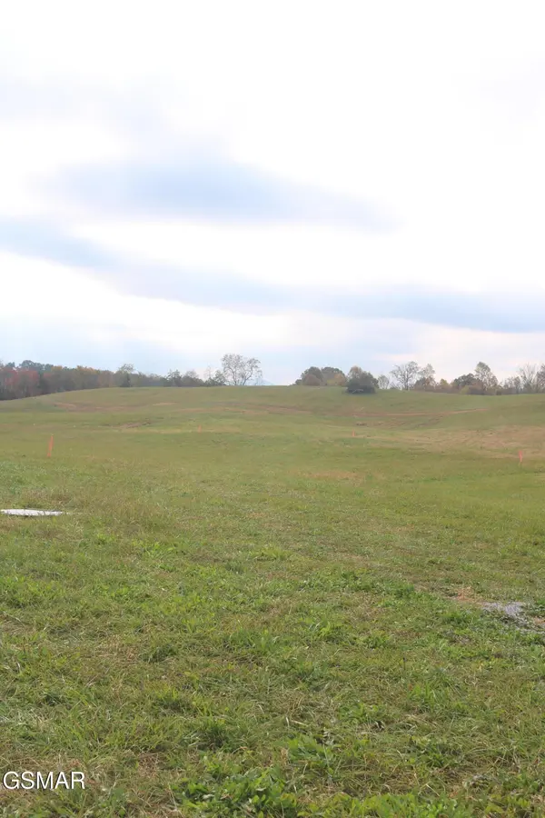 635 Sharp Road, Sevierville, TN 37876