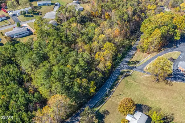 22 Green Hill Road, Dandridge, TN 37725