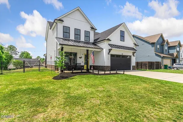 3205 Great Plains Lane, Knoxville, TN 37931