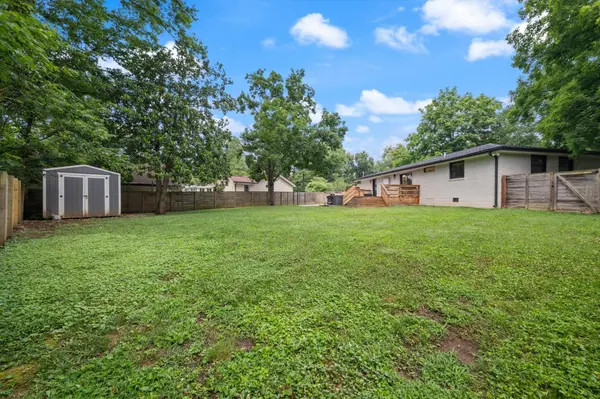 355 Barrywood Dr, Nashville, TN 37211