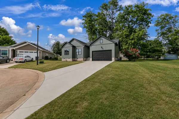 112 Bee Line Way, Trenton, KY 42286
