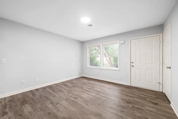221 Park Ln #C, Clarksville, TN 37042