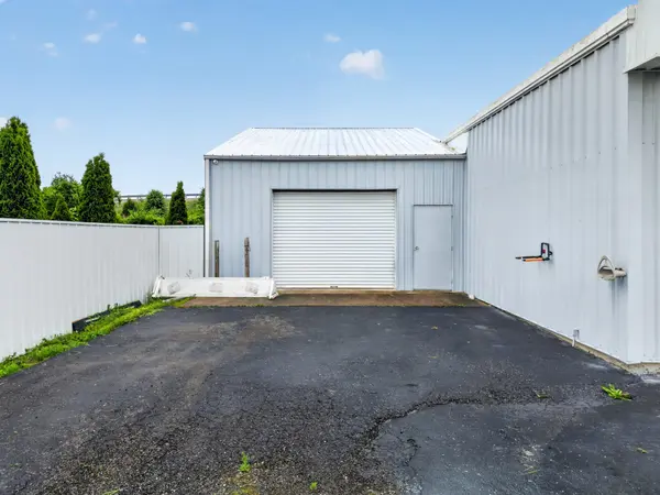 200 Sivley Rd, Hopkinsville, KY 42240