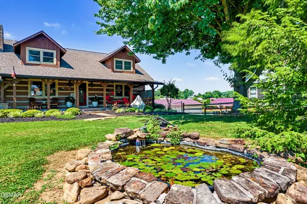 1116 Lake Ridge Drive, Dandridge, TN 37725