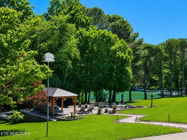 140 Big Oak Drive, Dandridge, TN 37725